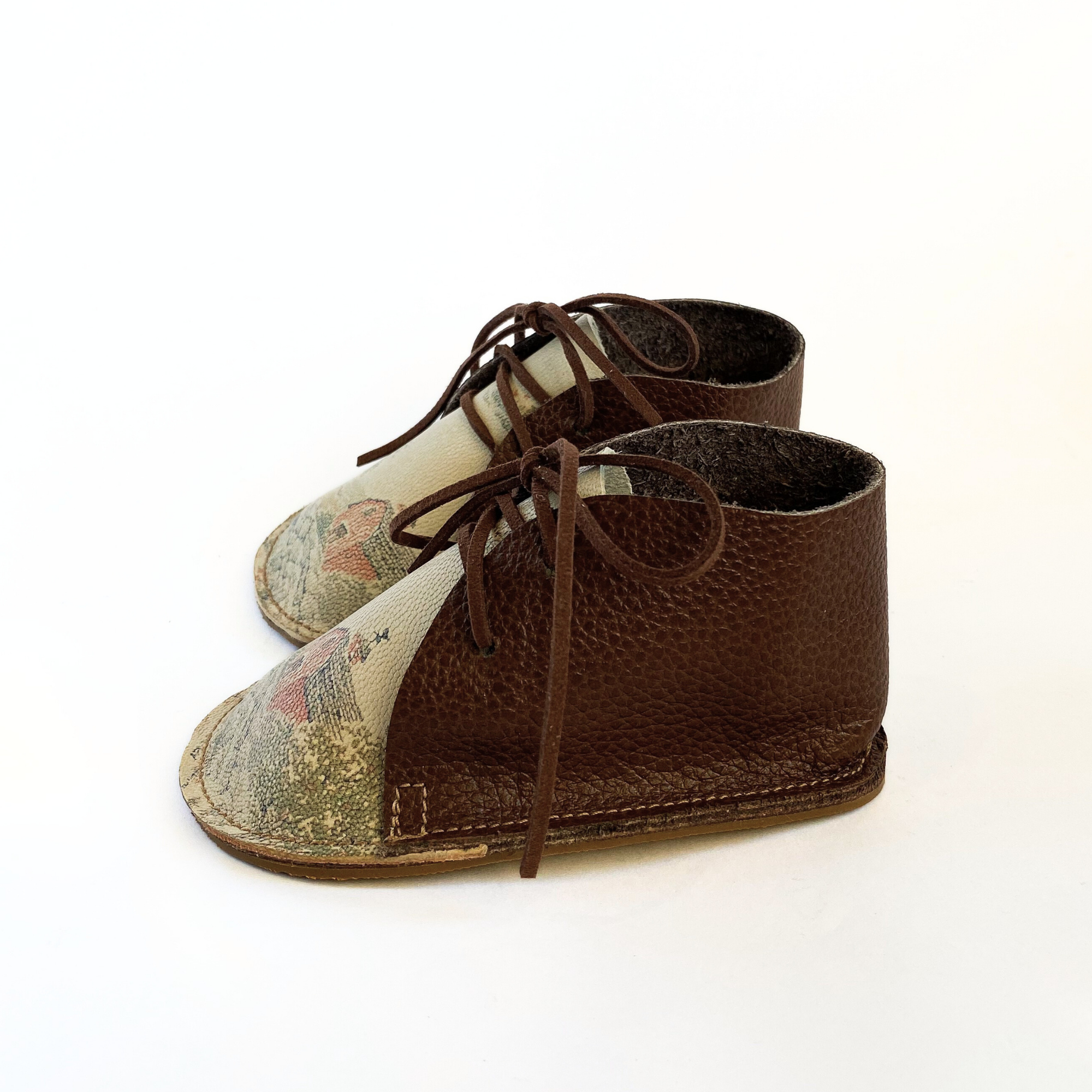 Wander Boot - Barn Landscape