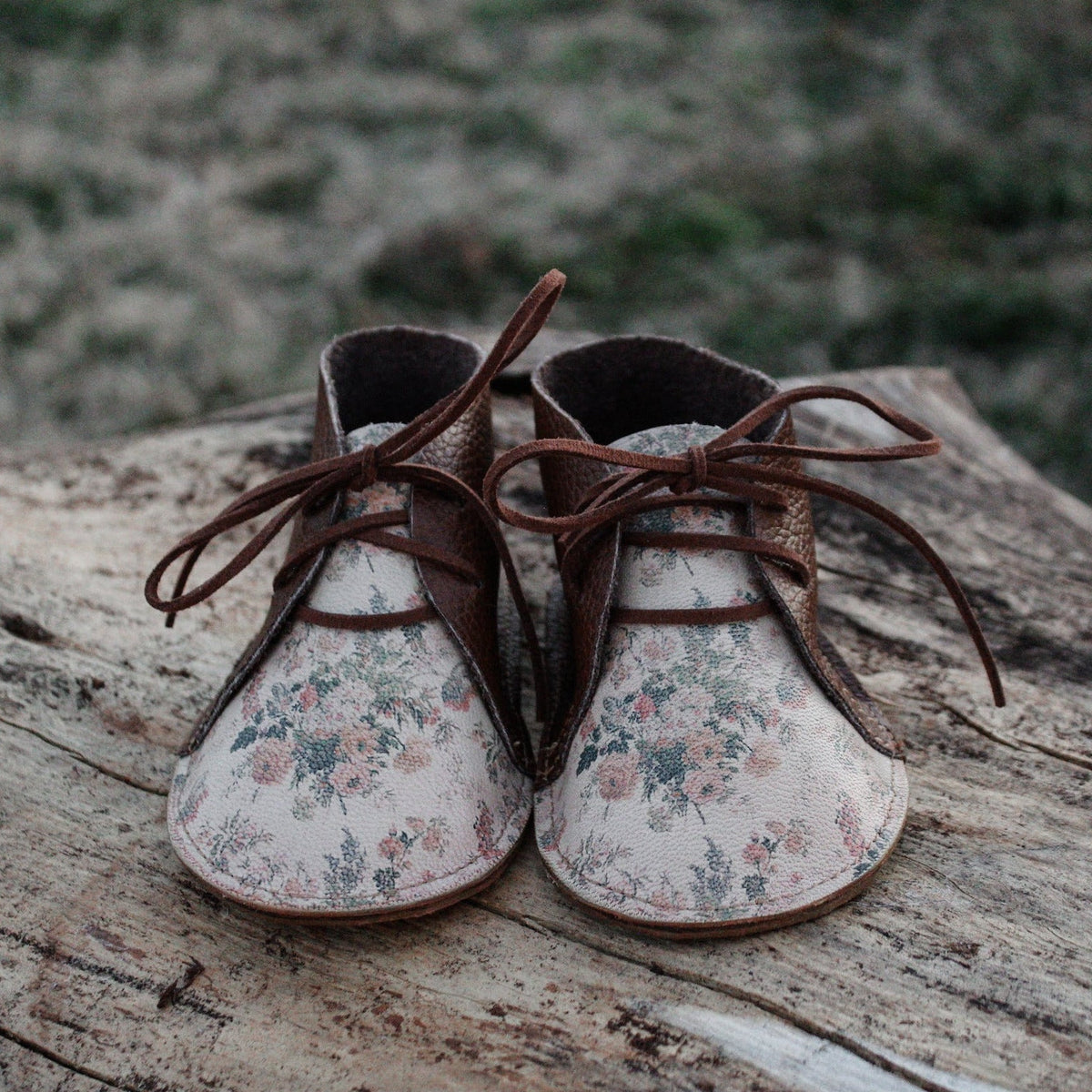 Wander Boot - Vintage Floral
