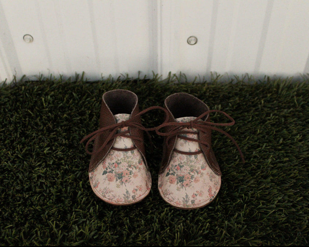 Wander Boot - Vintage Floral