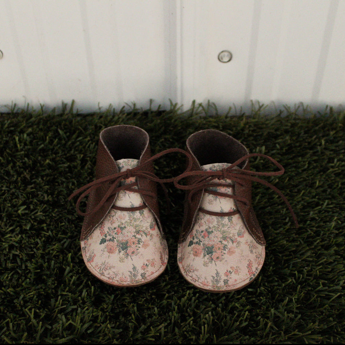 Wander Boot - Vintage Floral